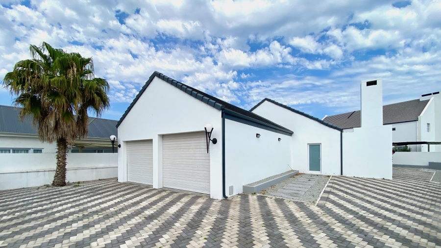 3 Bedroom Property for Sale in Golden Mile Western Cape